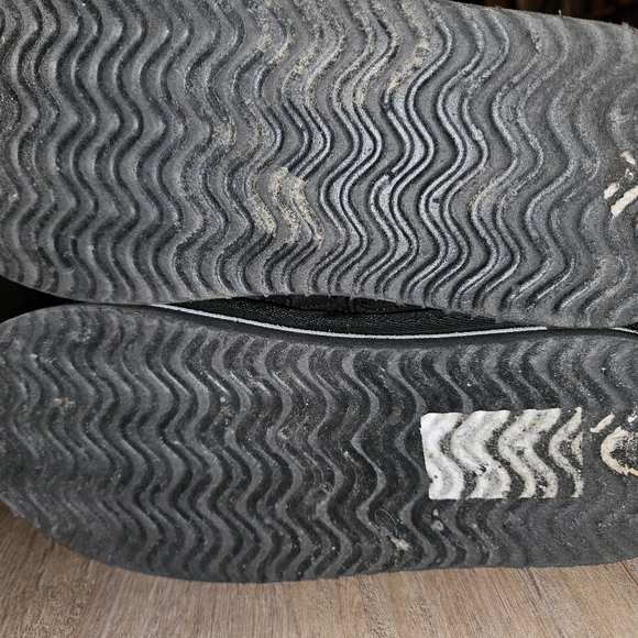 Juicy Couture booties 7 - Picture 8 of 8